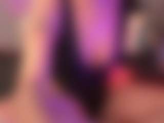 crystalcherr's Live Sex Cam Show