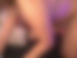 crystalcherr's Live Sex Cam Show