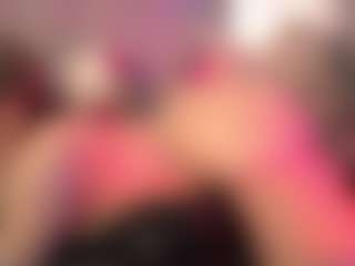 crystalcherr's Live Sex Cam Show