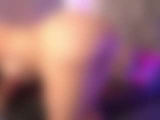 crystalcherr's Live Sex Cam Show