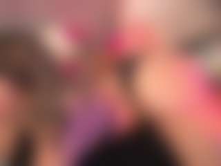 crystalcherr's Live Sex Cam Show
