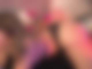 crystalcherr's Live Sex Cam Show