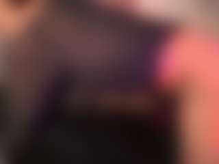 Live cam show with crystalcherr - Wet on Latina Girls