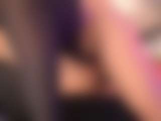 crystalcherr's Live Sex Cam Show