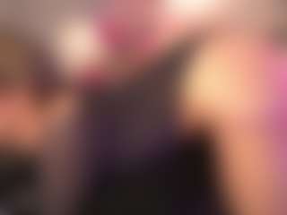 Live cam show with crystalcherr - Curvy Young Adult on TeamSkeetLive
