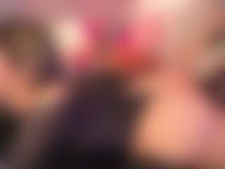 crystalcherr's Live Sex Cam Show