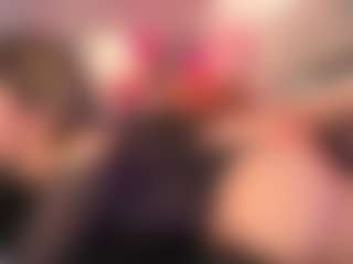 crystalcherr's Live Sex Cam Show