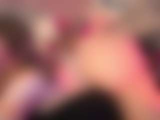 crystalcherr's Live Sex Cam Show
