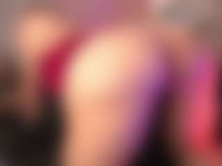 crystalcherr's Live Sex Cam Show