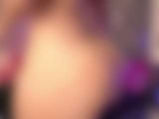 crystalcherr's Live Sex Cam Show