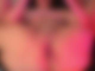 Live cam show with crystalcherr - Ass Clapping on Camsoda