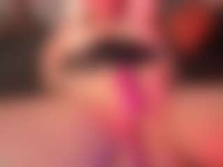 crystalcherr's Live Sex Cam Show