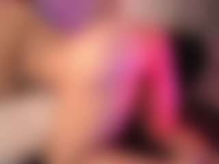 crystalcherr's Live Sex Cam Show