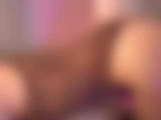 crystalcherr's Live Sex Cam Show