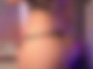 crystalcherr's Live Sex Cam Show