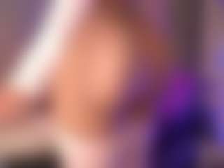 crystalcherr's Live Sex Cam Show