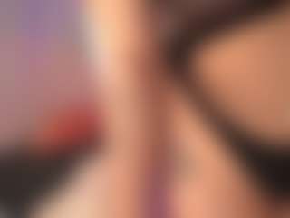 crystalcherr's Live Sex Cam Show