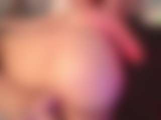 crystalcherr's Live Sex Cam Show