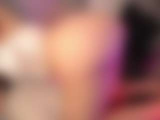 crystalcherr's Live Sex Cam Show