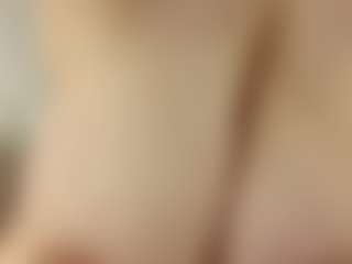 lovely-adelle-11's Live Sex Cam Show