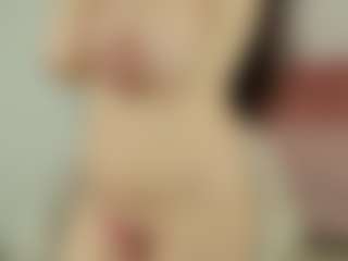 Live cam show with lovely-adelle-11 - Oil on Camsoda