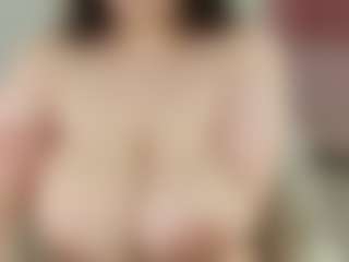 lovely-adelle-11's Live Sex Cam Show