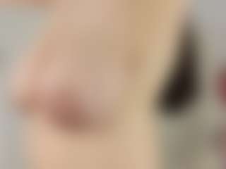 lovely-adelle-11's Live Sex Cam Show