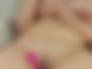 lovely-adelle-11's Live Sex Cam Show