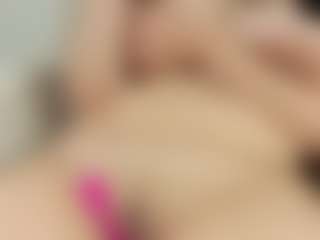 lovely-adelle-11's Live Sex Cam Show