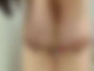 lovely-adelle-11's Live Sex Cam Show