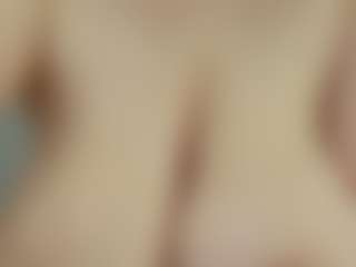 lovely-adelle-11's Live Sex Cam Show