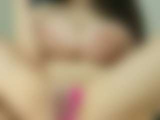 lovely-adelle-11's Live Sex Cam Show