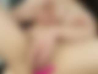lovely-adelle-11's Live Sex Cam Show