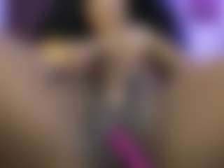 Live cam show with naomixjones - Drinking on Milf Play