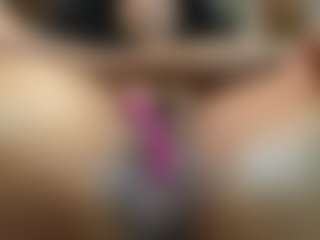naomixjones's Live Sex Cam Show