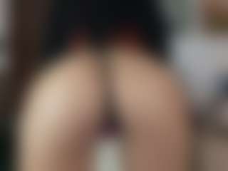 Live cam show with naomixjones - College on fapnchat