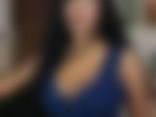 Live cam show with naomixjones - Lovense on AdultVida.com