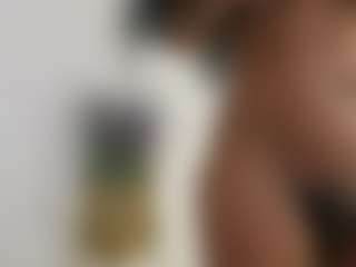 naomixjones's Live Sex Cam Show