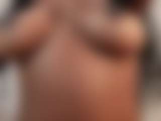 Live cam show with naomixjones - College on madthumbs