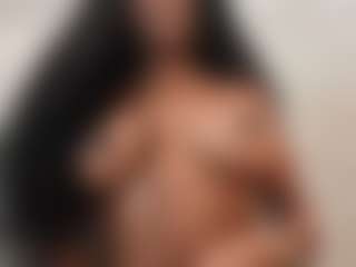 Live cam show with naomixjones - Foot Fetish on Milfs Live