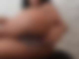 naomixjones's Live Sex Cam Show