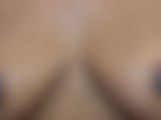 naomixjones's Live Sex Cam Show