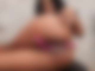 naomixjones's Live Sex Cam Show