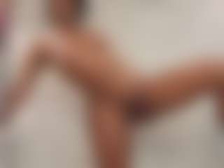 naomixjones's Live Sex Cam Show