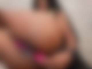 naomixjones's Live Sex Cam Show