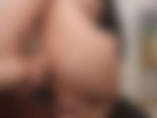 naomixjones's Live Sex Cam Show