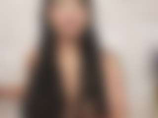 Live cam show with naomixjones - Blowjob on Camsoda