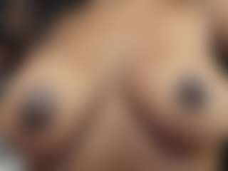 naomixjones's Live Sex Cam Show