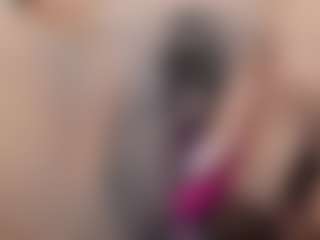 Live cam show with naomixjones - Athletic Young Adult on Camsoda