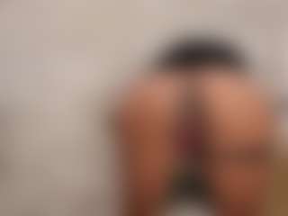 naomixjones's Live Sex Cam Show